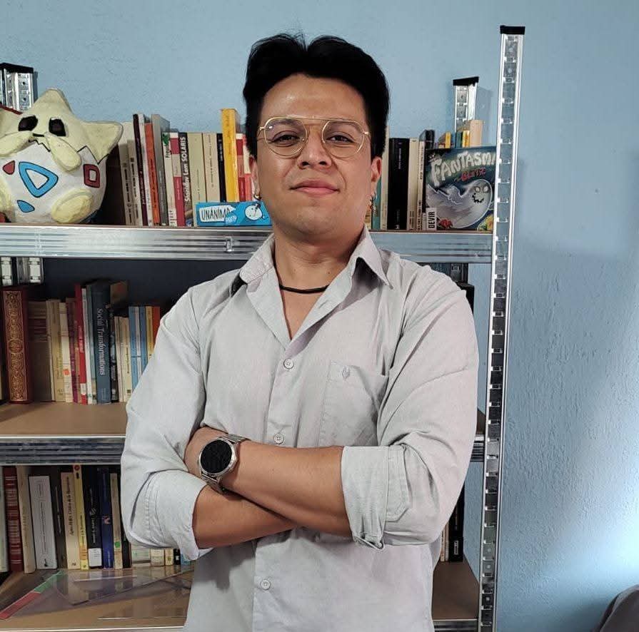 Aaron Olivares